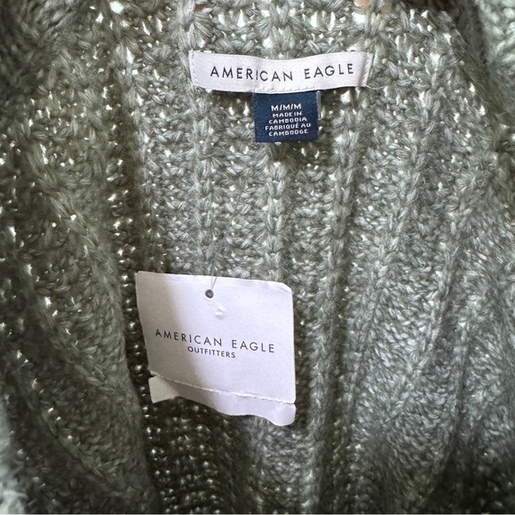 American Eagle Green Cozy Knit Sweater Medium - Picture 4 of 5